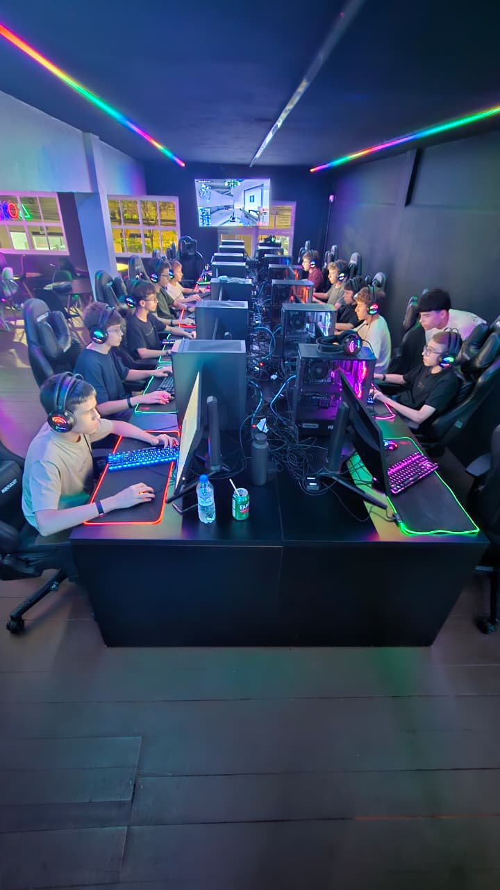 Ambiente FIRE Blumenau · PCs gamer, consoles, VR e cockpit